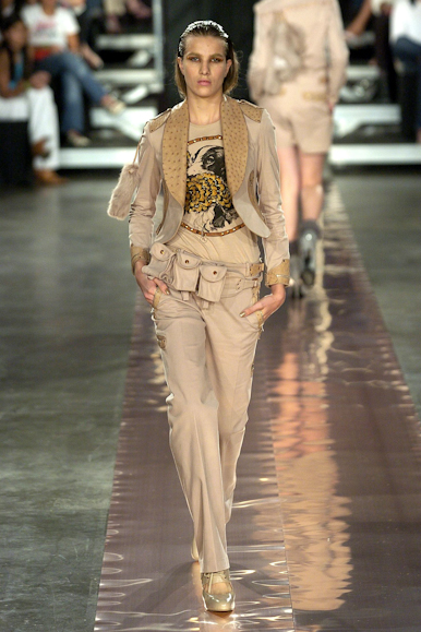 desfiles-reinaldolourenco-spinverno2004rtw-116