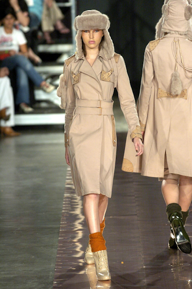 desfiles-reinaldolourenco-spinverno2004rtw-118