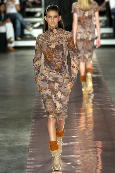 desfiles-reinaldolourenco-spinverno2004rtw-125