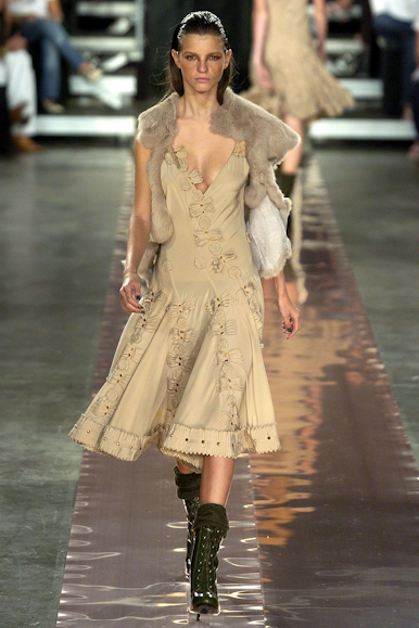 desfiles-reinaldolourenco-spinverno2004rtw-128