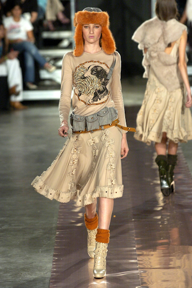desfiles-reinaldolourenco-spinverno2004rtw-129