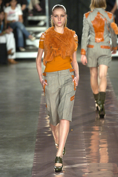 desfiles-reinaldolourenco-spinverno2004rtw-135