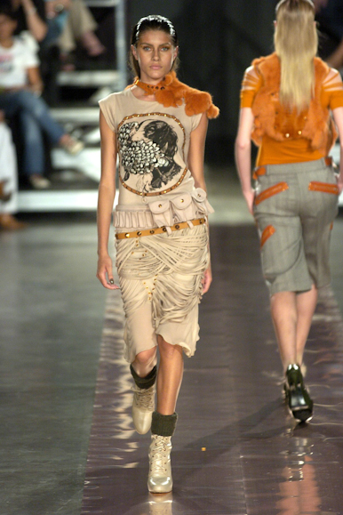 desfiles-reinaldolourenco-spinverno2004rtw-136