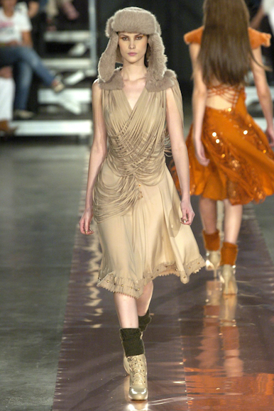 desfiles-reinaldolourenco-spinverno2004rtw-141