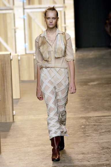 desfiles-renatoloureiro-spinverno2004rtw-101