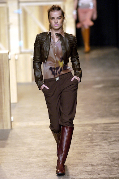 desfiles-renatoloureiro-spinverno2004rtw-126