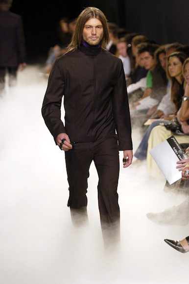 desfiles-ricardoalmeida-spinverno2004rtw-102