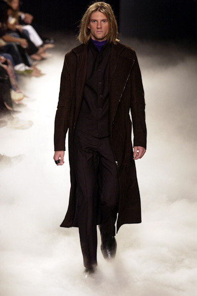desfiles-ricardoalmeida-spinverno2004rtw-106