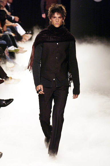 desfiles-ricardoalmeida-spinverno2004rtw-110