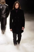 desfiles-ricardoalmeida-spinverno2004rtw-127