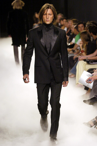 desfiles-ricardoalmeida-spinverno2004rtw-133