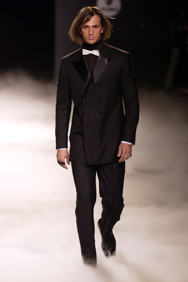 desfiles-ricardoalmeida-spinverno2004rtw-136