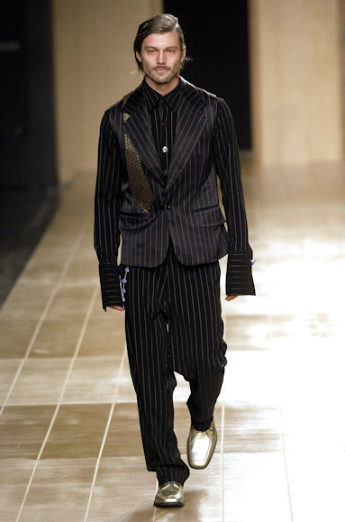 desfiles-ronaldofraga-spinverno2004rtw-104