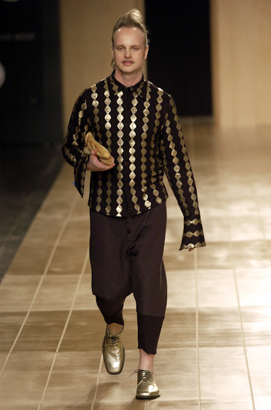 desfiles-ronaldofraga-spinverno2004rtw-116