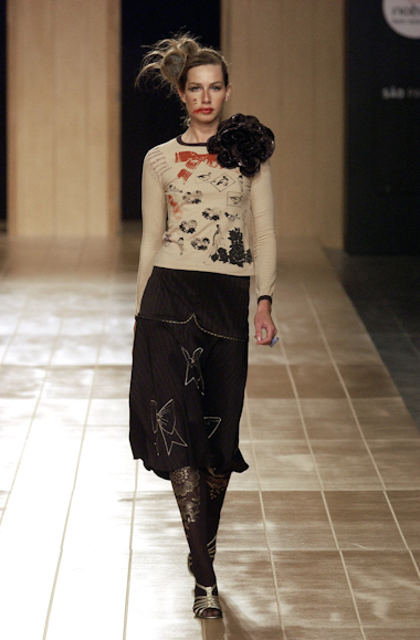 desfiles-ronaldofraga-spinverno2004rtw-124