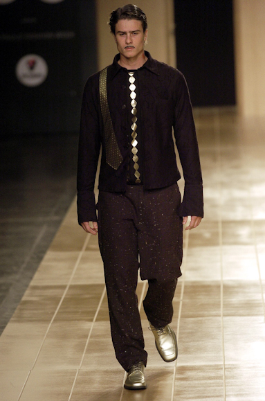 desfiles-ronaldofraga-spinverno2004rtw-129
