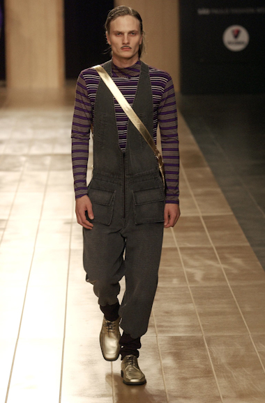 desfiles-ronaldofraga-spinverno2004rtw-132