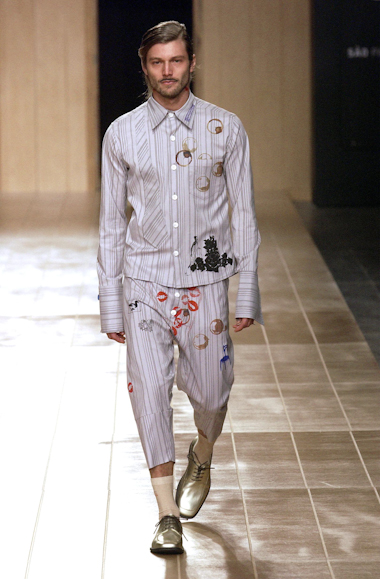 desfiles-ronaldofraga-spinverno2004rtw-136