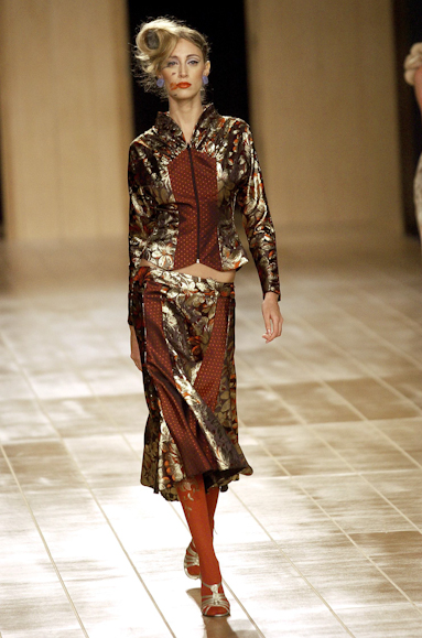 desfiles-ronaldofraga-spinverno2004rtw-149