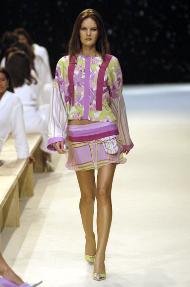 desfiles-rosacha-spinverno2004rtw-104