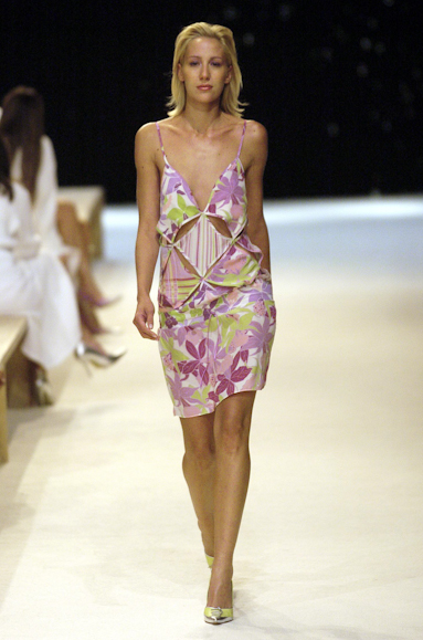 desfiles-rosacha-spinverno2004rtw-115