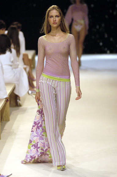 desfiles-rosacha-spinverno2004rtw-116