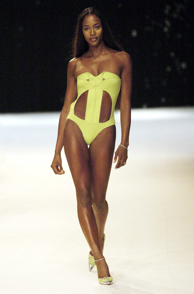 desfiles-rosacha-spinverno2004rtw-129