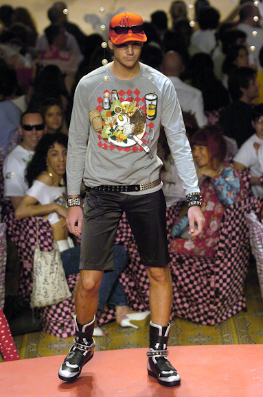 desfiles-cavalera-spinverno2004rtw-107