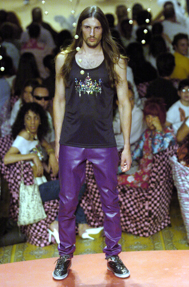 desfiles-cavalera-spinverno2004rtw-114