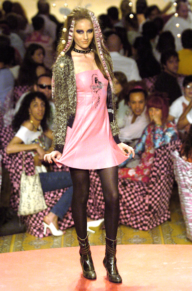 desfiles-cavalera-spinverno2004rtw-116