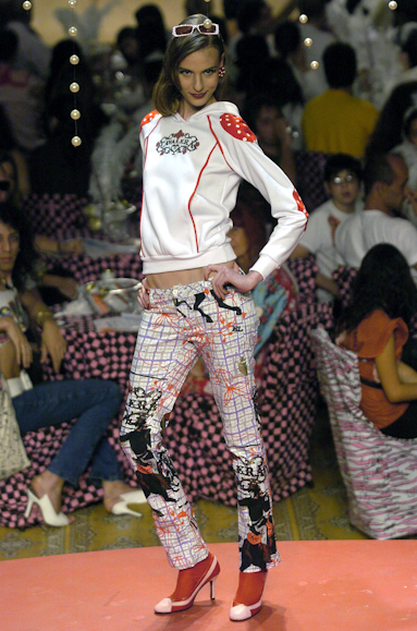 desfiles-cavalera-spinverno2004rtw-122
