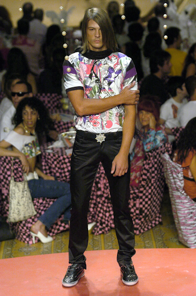 desfiles-cavalera-spinverno2004rtw-134