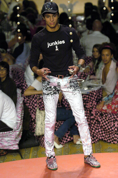 desfiles-cavalera-spinverno2004rtw-136