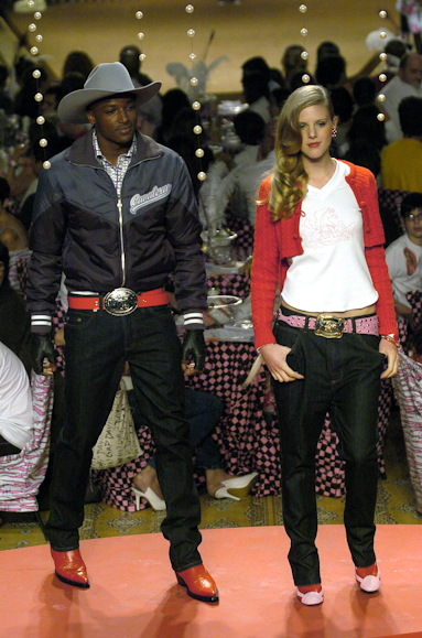 desfiles-cavalera-spinverno2004rtw-138