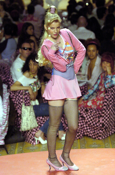 desfiles-cavalera-spinverno2004rtw-140