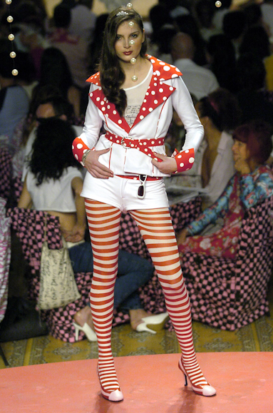 desfiles-cavalera-spinverno2004rtw-143