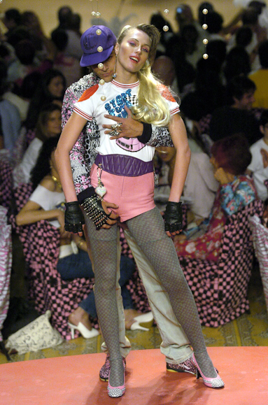 desfiles-cavalera-spinverno2004rtw-148
