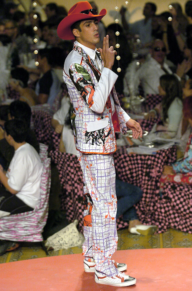desfiles-cavalera-spinverno2004rtw-150