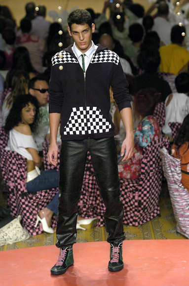 desfiles-cavalera-spinverno2004rtw-163