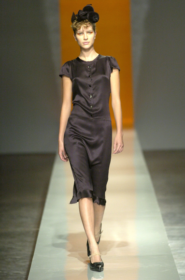 desfiles-alexandreherchcovich-spinverno2004rtw-108