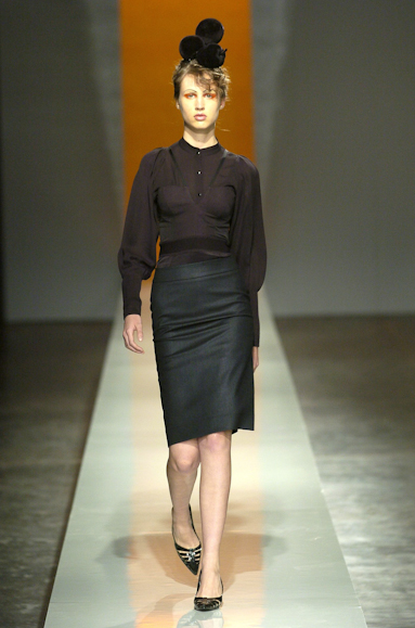 desfiles-alexandreherchcovich-spinverno2004rtw-112