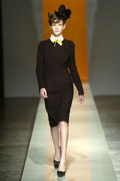 desfiles-alexandreherchcovich-spinverno2004rtw-118