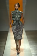 desfiles-alexandreherchcovich-spinverno2004rtw-123