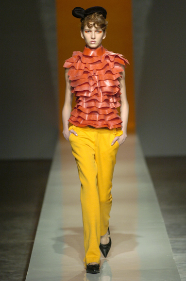 desfiles-alexandreherchcovich-spinverno2004rtw-125