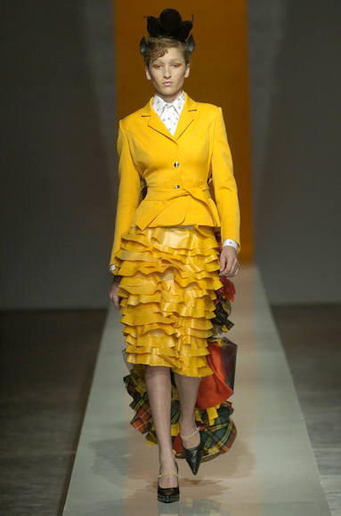 desfiles-alexandreherchcovich-spinverno2004rtw-130