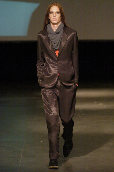 desfiles-alexandreherchcovichmen-spinverno2004rtw-100