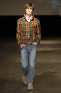 desfiles-alexandreherchcovichmen-spinverno2004rtw-114