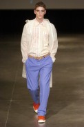 desfiles-alexandreherchcovichmen-spinverno2004rtw-117