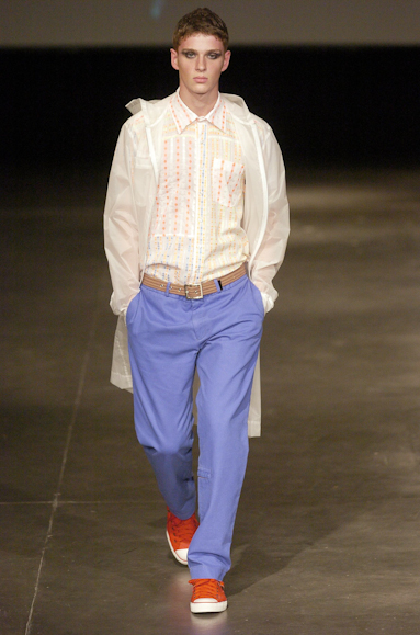 desfiles-alexandreherchcovichmen-spinverno2004rtw-117