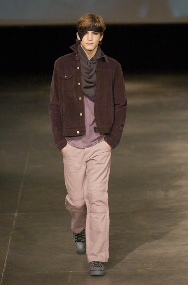 desfiles-alexandreherchcovichmen-spinverno2004rtw-121